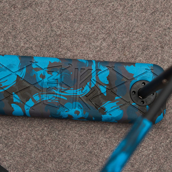 Hulajnoga wyczynowa na trampolinę NKD PRO 7.5" Trampoline Scooter Czarno-Niebieski Army wys. 60-90 cm