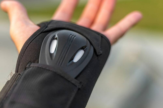 Ochraniacze na nadgarstki REKD Pro Wrist Guards S Czarne