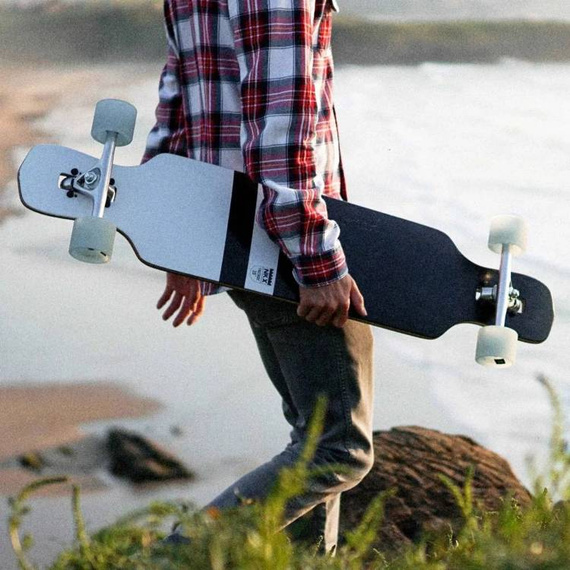 Longboard Drop-Thru dla Początkujących NKX Canadiens Walnut Longboard 38.58"