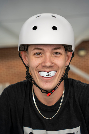 Ochraniacz na zęby CORE Protection Mouth Guard Gum Shield Biały 