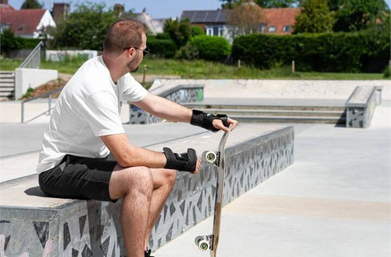 Ochraniacze na nadgarstki REKD Wrist Guards Czarny  M
