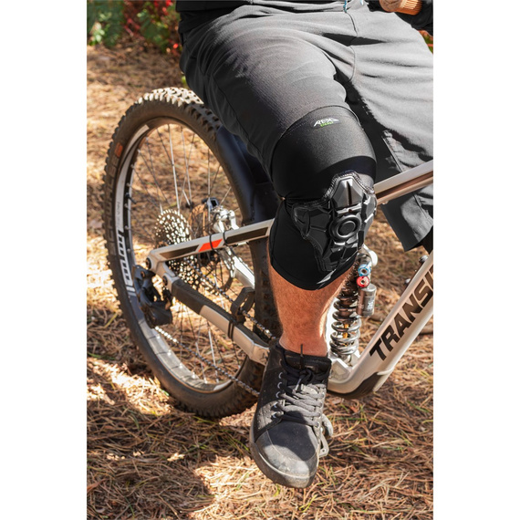 Ochraniacze na kolana REKD Energy Knee Gaskets Czarny