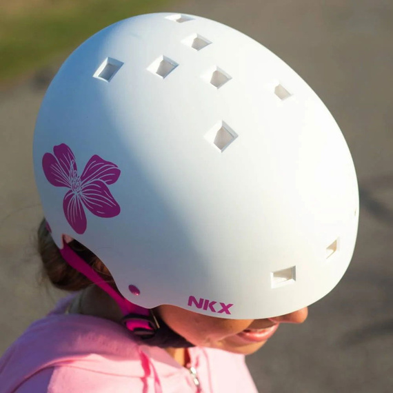 Kask Na Deskorolkę Hulajnogę NKX Brain Saver Flower Biało-Różowy