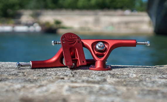 Trucki do longboardu Paris V3 180 mm 50° Longboard Trucks Scarlet Red