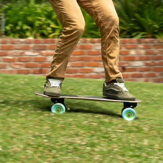 Deskorolka Cruiser Loaded Ballona Rumble Bee Cruiser Complete Moby 27.75″