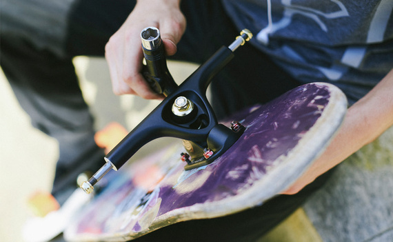 Trucki do longboardu Paris V3 180 mm 50° Longboard Trucks Matte Black