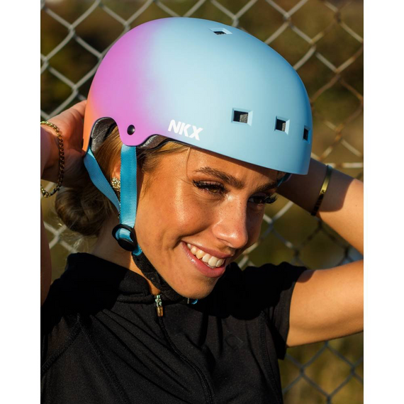 Kask Na Deskorolkę Hulajnogę NKX Brain Saver Rainbow Fade 