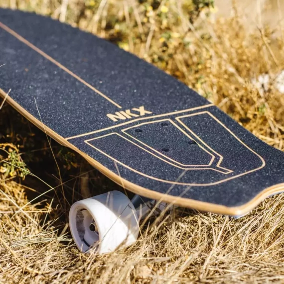 Surfskate Deskorolka Do Surfingu NKX Maverick Tahiti White-Blue 30"