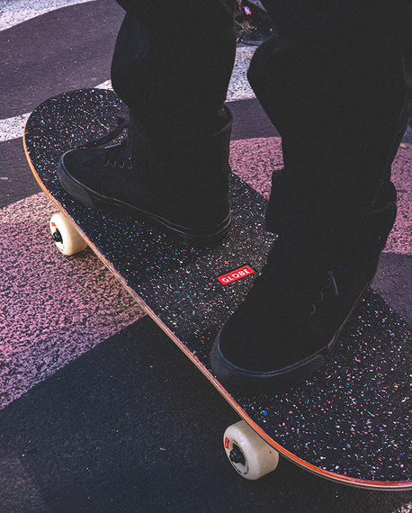 Deskorolka dla dzieci GLOBE Kids Softie Mid - Dark Maple/Concrete Dreams 8.25”