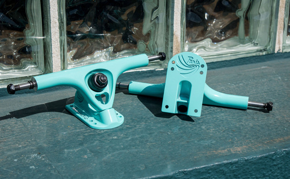 Trucki do longboardu Paris V3 180 mm 50° Longboard Trucks Tiffany
