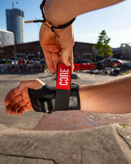 Ochraniacze na nadgarstki CORE Classic Skate Wrist Guards Czarny