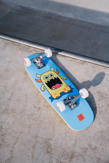 Deskorolka dla dzieci Tricks MINI Baby Monster 8.25″