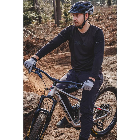 Kask rowerowy REKD Pathfinder Helmet Czarny 
