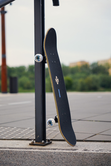 Kompletna Deskorolka Urban Sports Red Logo 8.0"