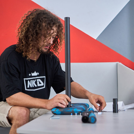 Hulajnoga wyczynowa na trampolinę NKD PRO 7.5" Trampoline Scooter Czarno-Złoty wys. 60-90 cm