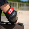 Ochraniacze na łokcie CORE Street Elbow Pads Czarno-Czerwony