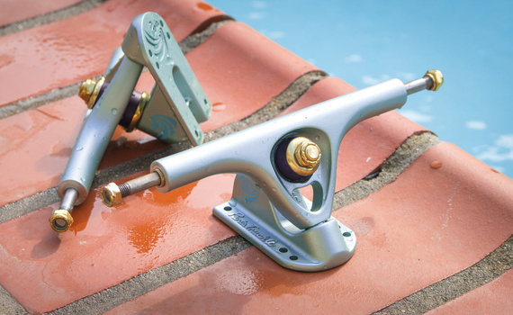 Trucki do longboardu Paris V3 180 mm 50° Longboard Trucks Crystal Blue