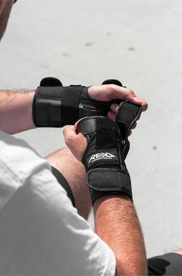 Ochraniacze na nadgarstki REKD Wrist Guards Czarny  M