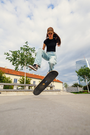 Kompletna Deskorolka Urban Sports Skating TV 7,5"