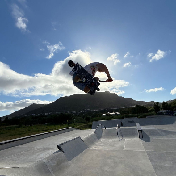 Hulajnoga Wyczynowa NKD Mono Czarno-Czerwony wys. 95 cm