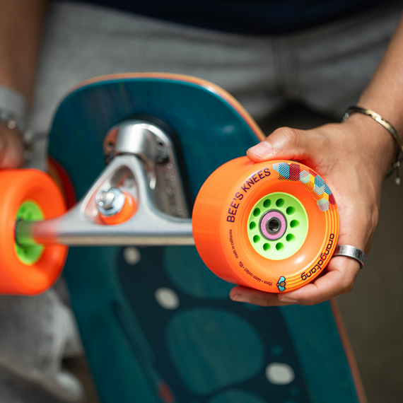 Deskorolka Cruiser Loaded Ballona Rumble Bee Cruiser Complete Willy 27.75″