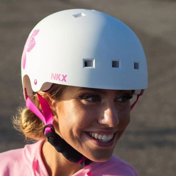 Kask Na Deskorolkę Hulajnogę NKX Brain Saver Flower Biało-Różowy