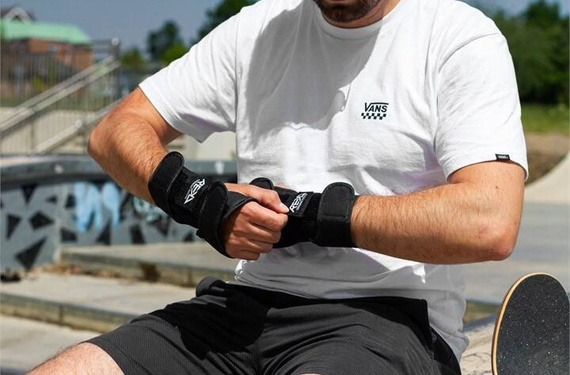 Ochraniacze na nadgarstki REKD Wrist Guards Czarny XS