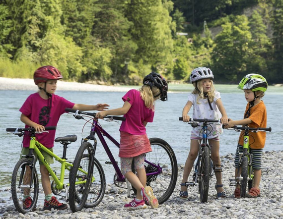 Lekki rower dla dzieci i młodzieży KUbikes 26 Czarno-Niebieski-Czerwony