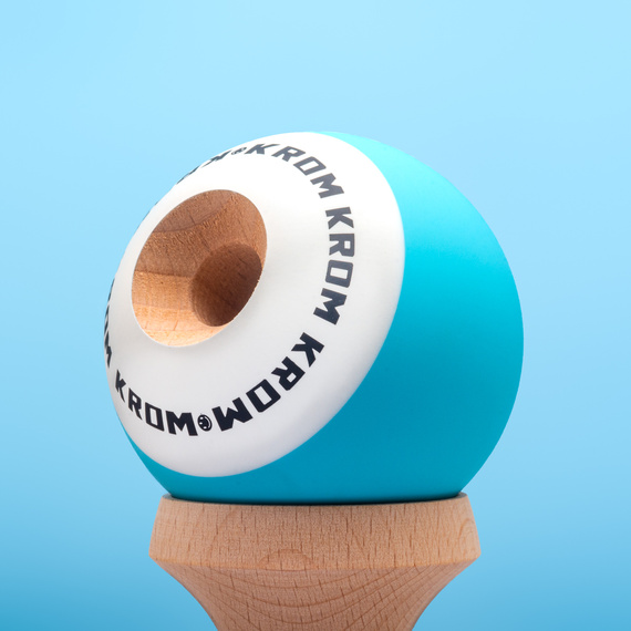 Kendama Krom POP Jasnoniebieski