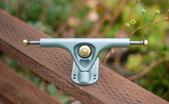 Trucki do longboardu Paris V3 180 mm 50° Longboard Trucks Crystal Blue
