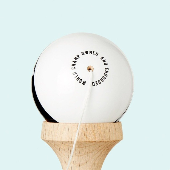 Kendama Krom Strogo White