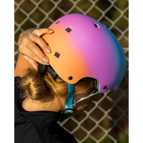 Kask Na Deskorolkę Hulajnogę NKX Brain Saver Rainbowfade M