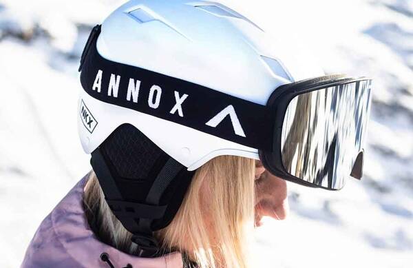 Kask na narty i snowboard NKX Nomad Snow Helmet Biały L