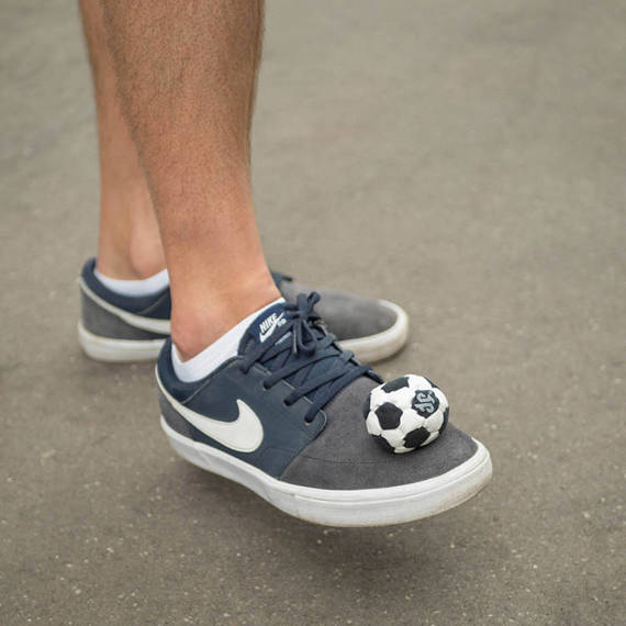 Zośka Footbag Miejskie Sporty 32 Panele Czarno-Żółty